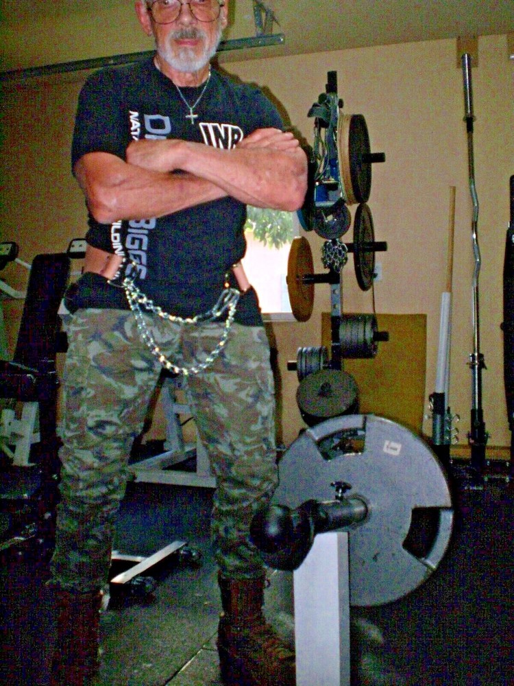 LANDMINE BELT SQUAT