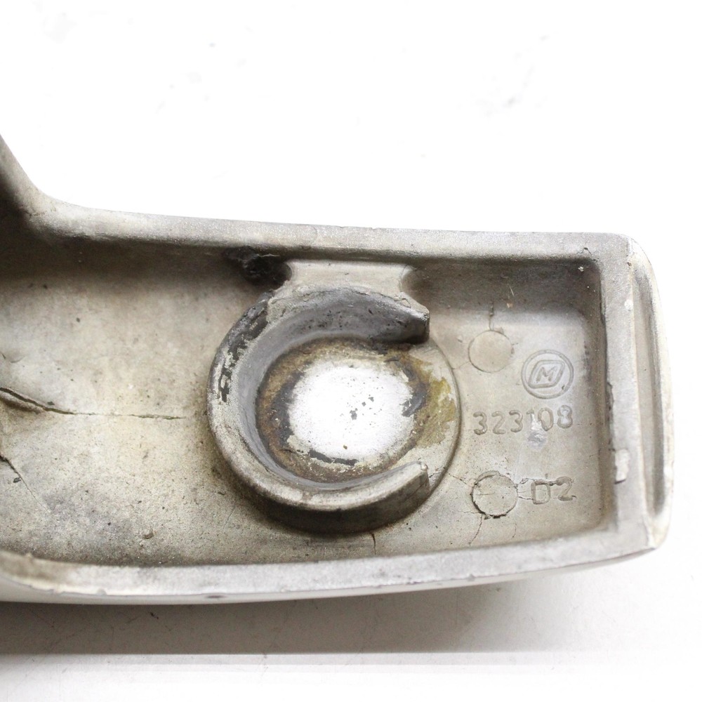 0323108 Johnson Evinrude Lower Mount Port