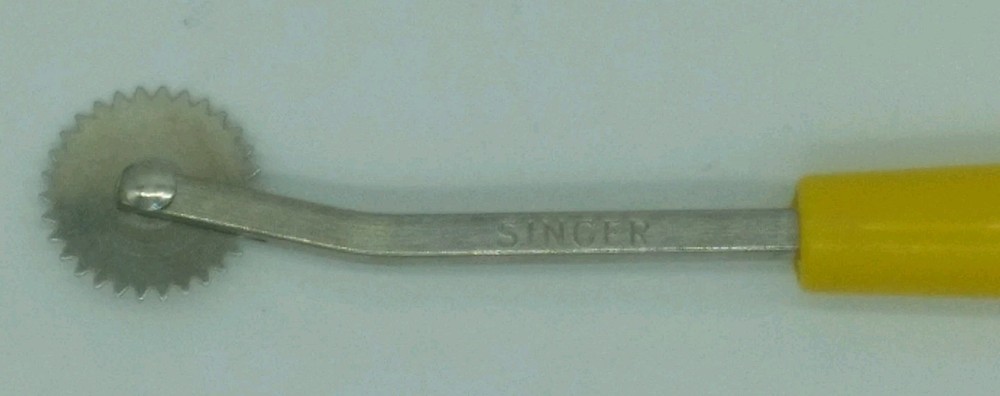 Vintage Singer Tracing Wheel In Original Box