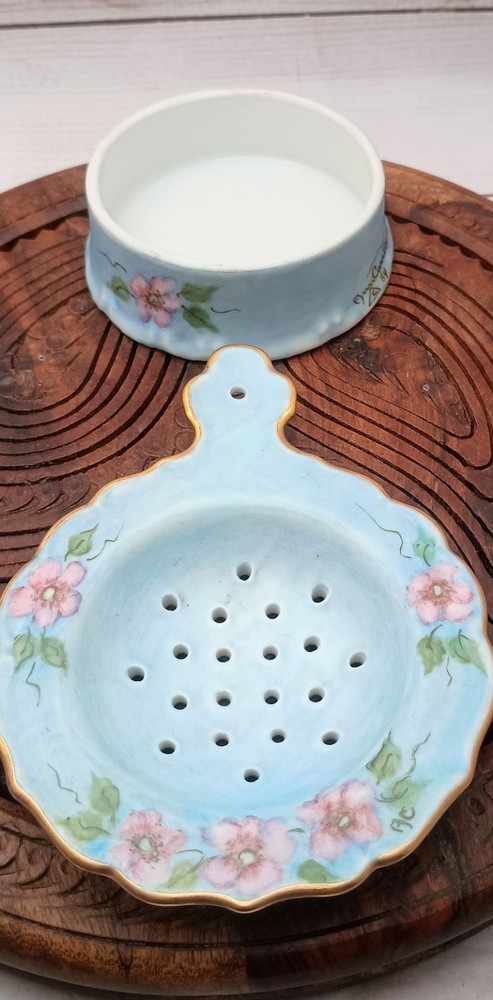 Vintage Blue And Pink Rose Tea Strainer/Diffuser. 2 Piece, Ceramic
