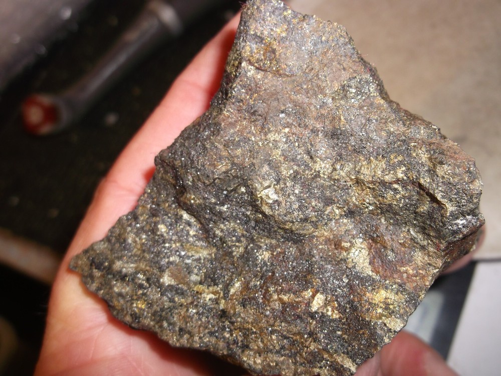 Gold, silver, copper, 474 grams samples ,ore high grade .