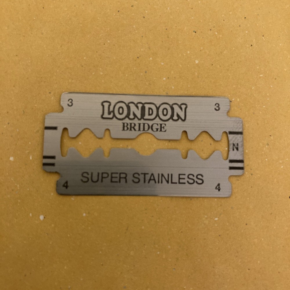 5 Double Edge Razor Blades, Gillette London Bridge