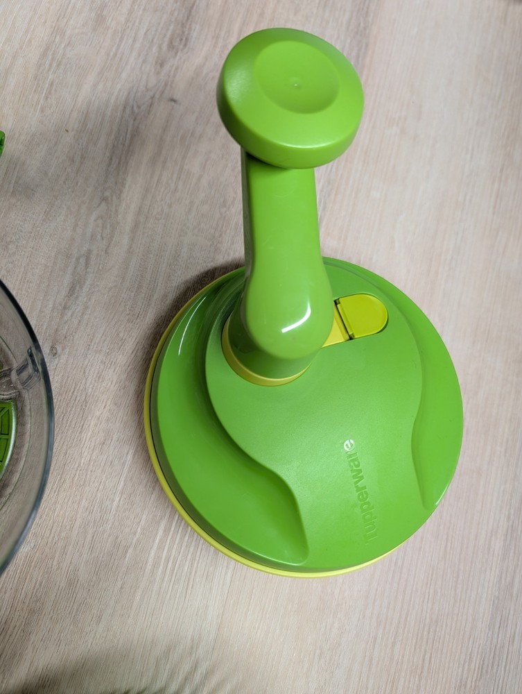 Tupperware Quick Chef Pro System Manual Food Processor Chopper Green