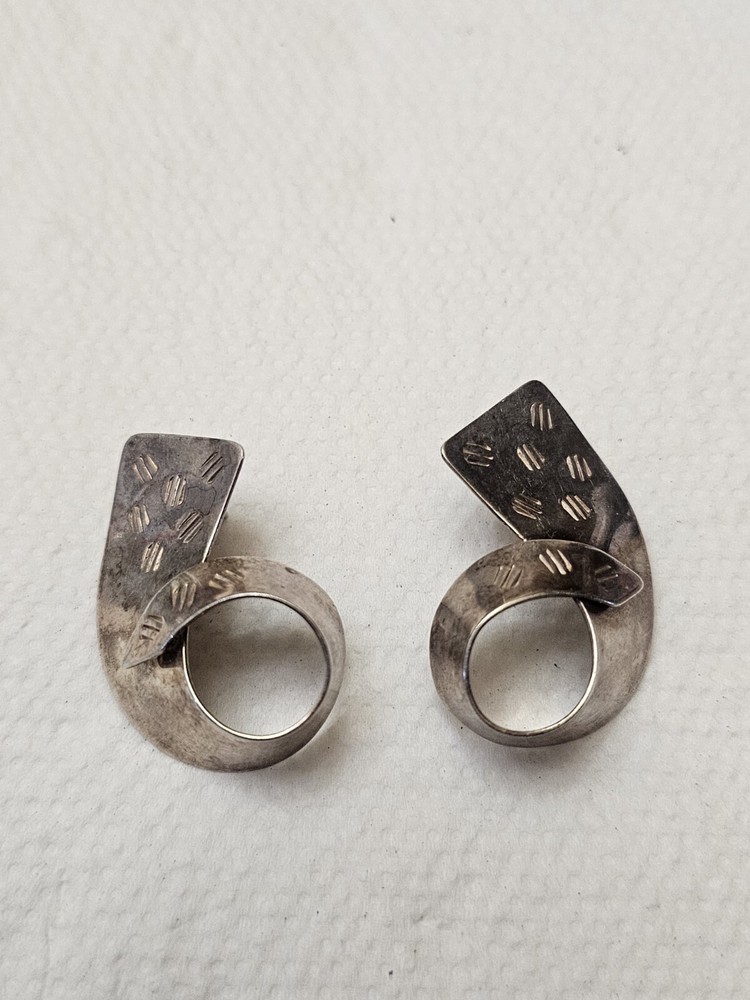 Vintage Native American Sterling Silver Earrings Signed Morrell Very Nice E4