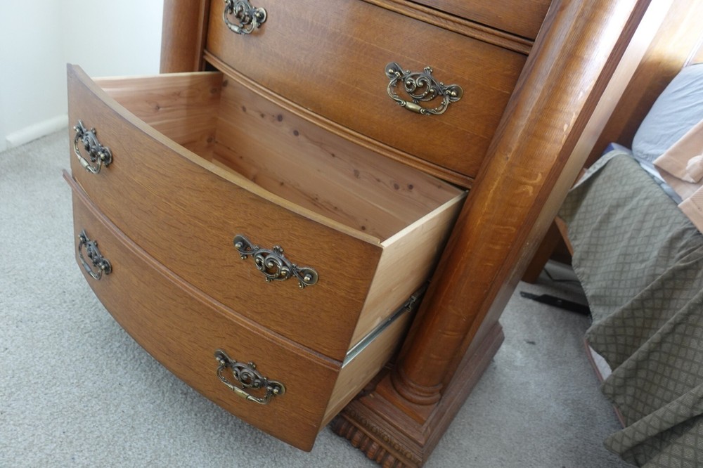 Queen 5 piece Pulaski bedroom set