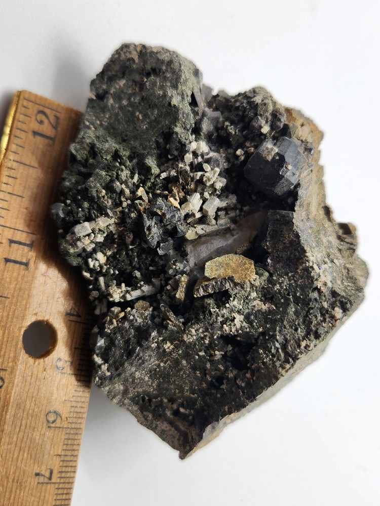 Rare Schorlomite specimen