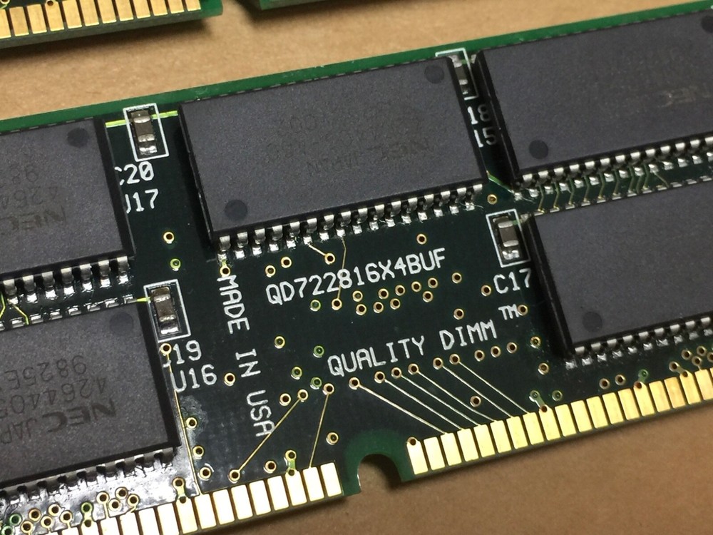 QUALITY DIMM QD722816X4BUF 128MB ECC,Buffer , EDO DIMM , 168-pin= Test-PASS