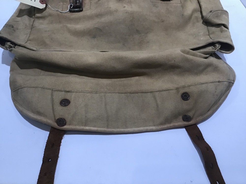 Private Purchase US Musette Bag w/ Leather Bottom