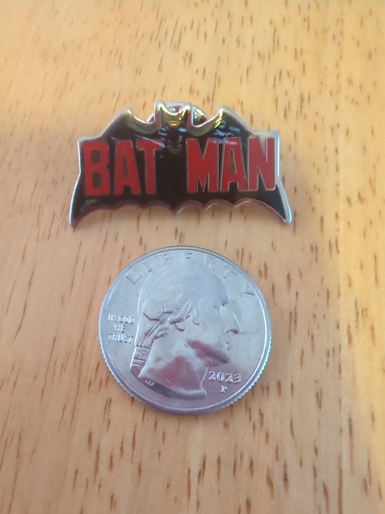 Batman Pin- Vintage DC Comics- 80's Batman Jacket Lapel Tack
