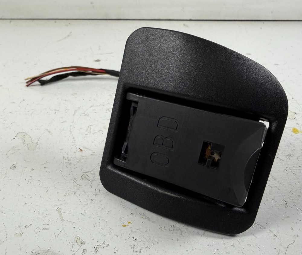 BMW OBD DIAGNOSTIC PORT PLUG E34 E36 E39 E38 E32 8265374