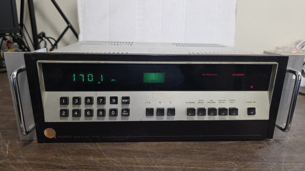 Heathkit AJ-1510 Digital FM Tuner