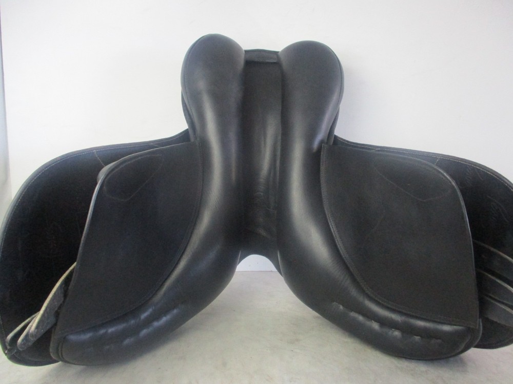 Pessoa Gen X Jump Saddle 16"