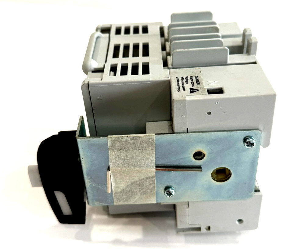 NEW BUSSMANN RDF30J-3-COMP DISCONNECT SWITCH RDF30J3COMP