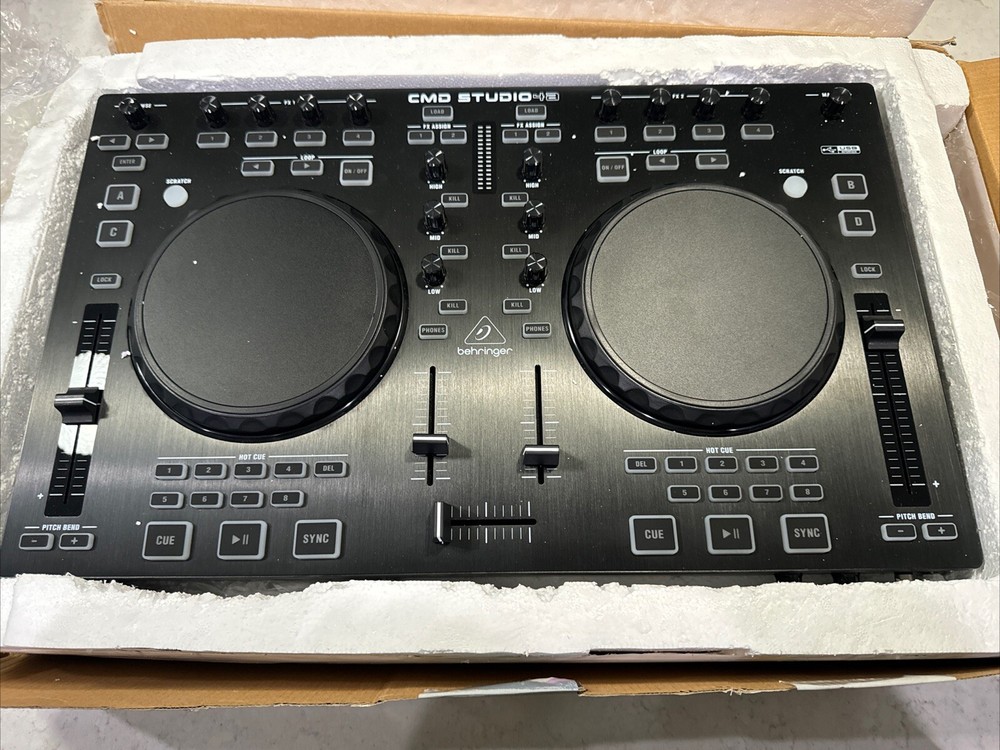 Behringer CMD Studio 4a DJ MIDI Controller