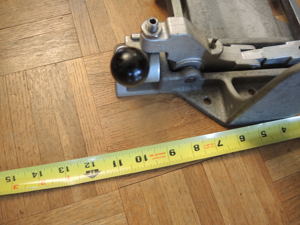 SCBA quic hold mechanical bracket