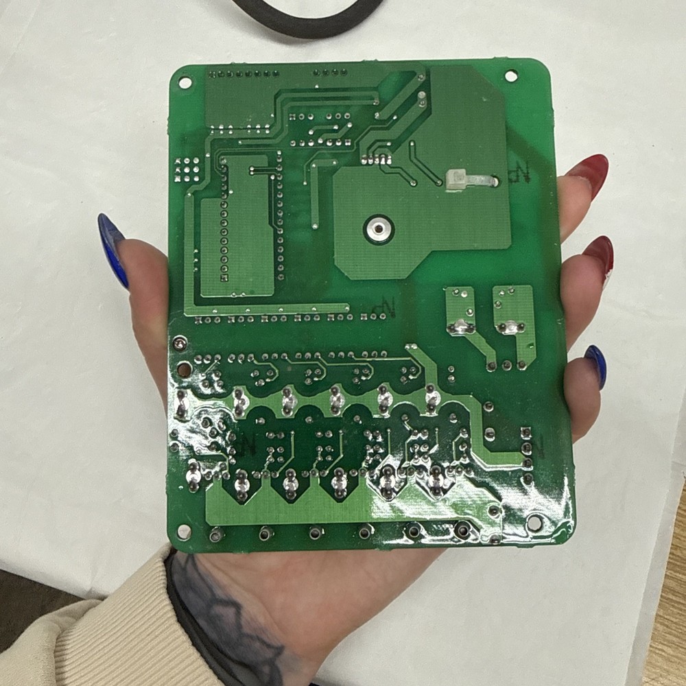 GECKO Model # mas-djs-1-6-24 Spa Controller Sequencer