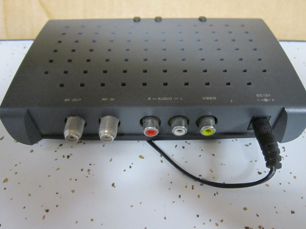 Craig Electronics Digital To Analog Broadcast TV Converter