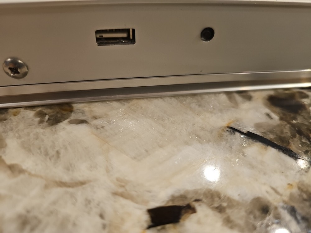ROBERN TOP LIGHT With Motion Switch And Outlet
