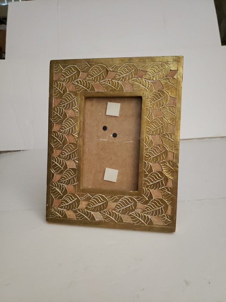 Brass Leaves Desk Frame , 8 By 10 In