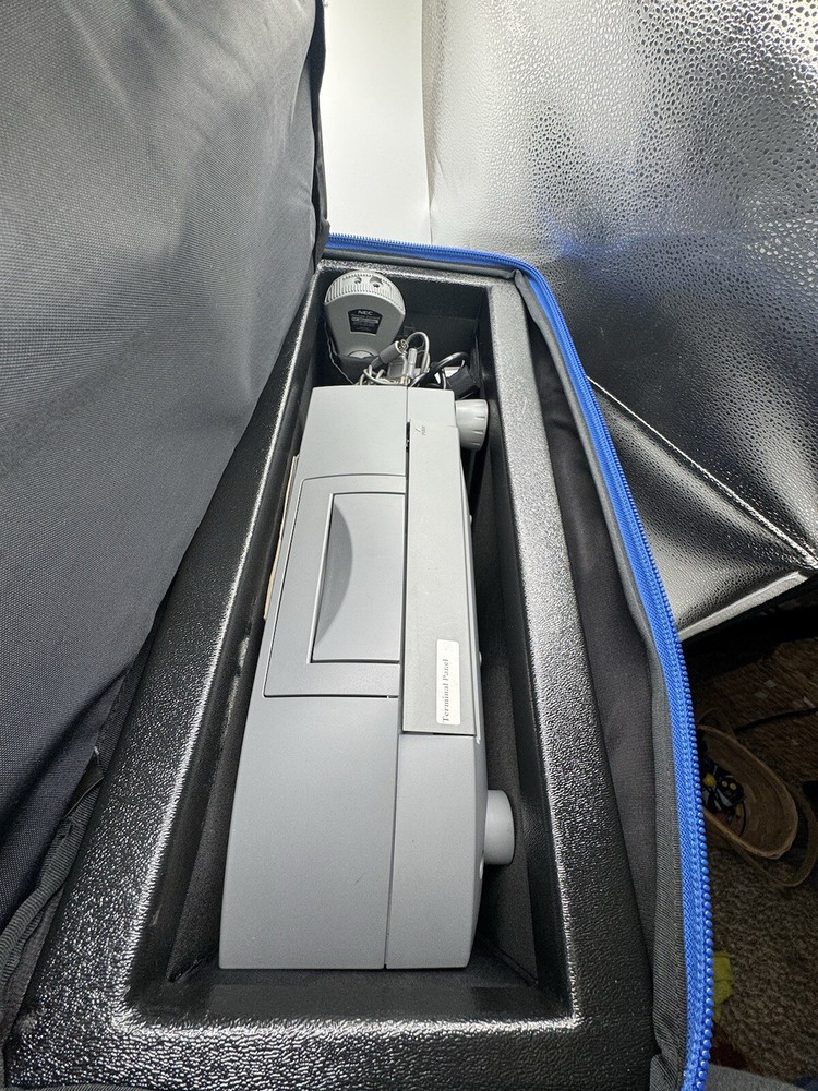 NEC MultiSync MT800 TFT LCD Projector Powers On W/Remote , Cables And Carry Bag