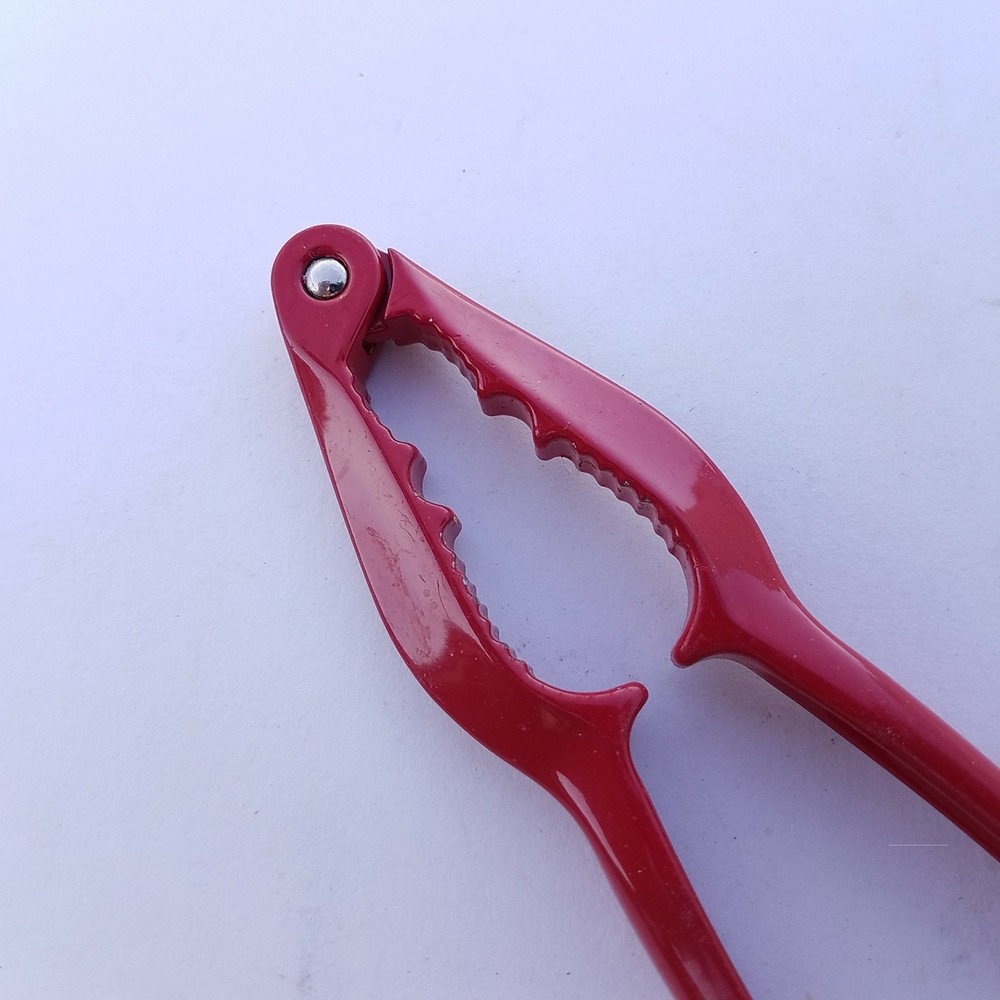 Red Nut Cracker Sheller Walnut Plier Pecan Clip 15.5cm Long