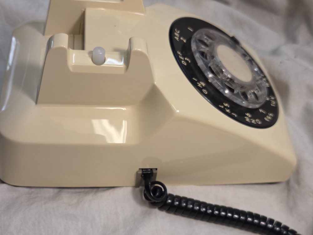 ITT / Western Electric Model 500 Desk Set