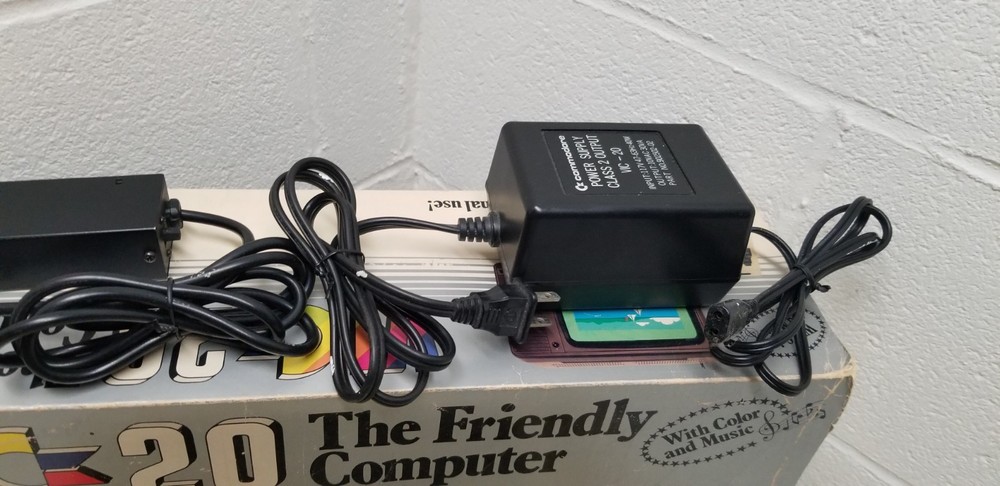 Vintage Commodore VIC-20 Computer System W/ Box Manual & Cords Powers Up