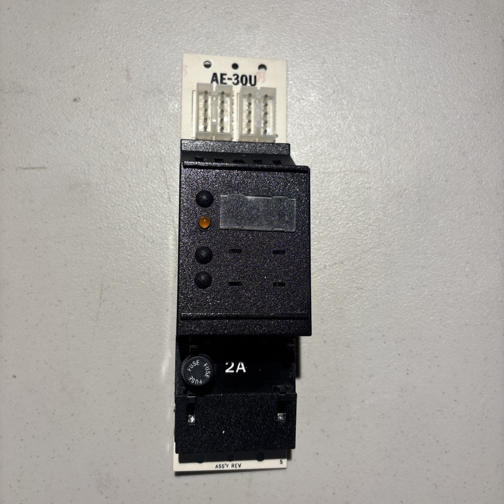 SIEMENS CERBERUS PYROTRONICS AE-30U ALARM EXTENDER MODULE.