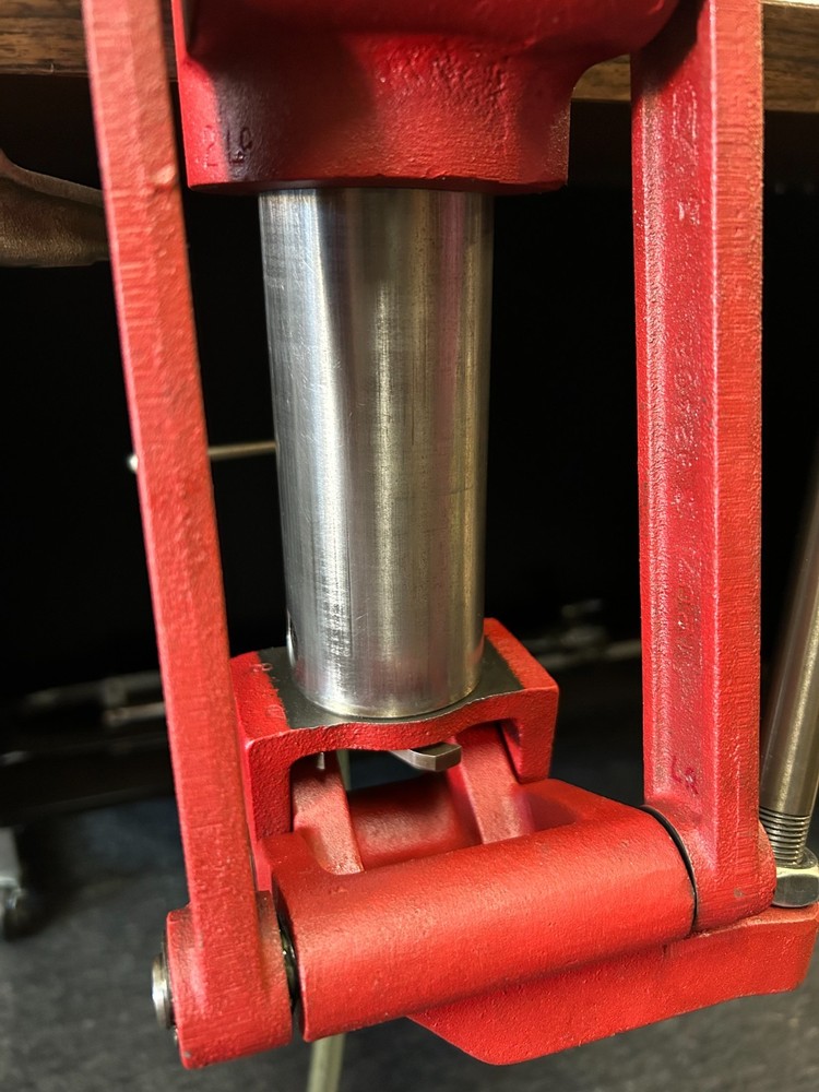 Hornady Lock-N-Load AP Automatic Press, Clean, with #2 Shell Plate