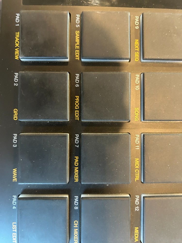 Akai Professional MPC Studio Controller + MPC Software – Great Condition, Light