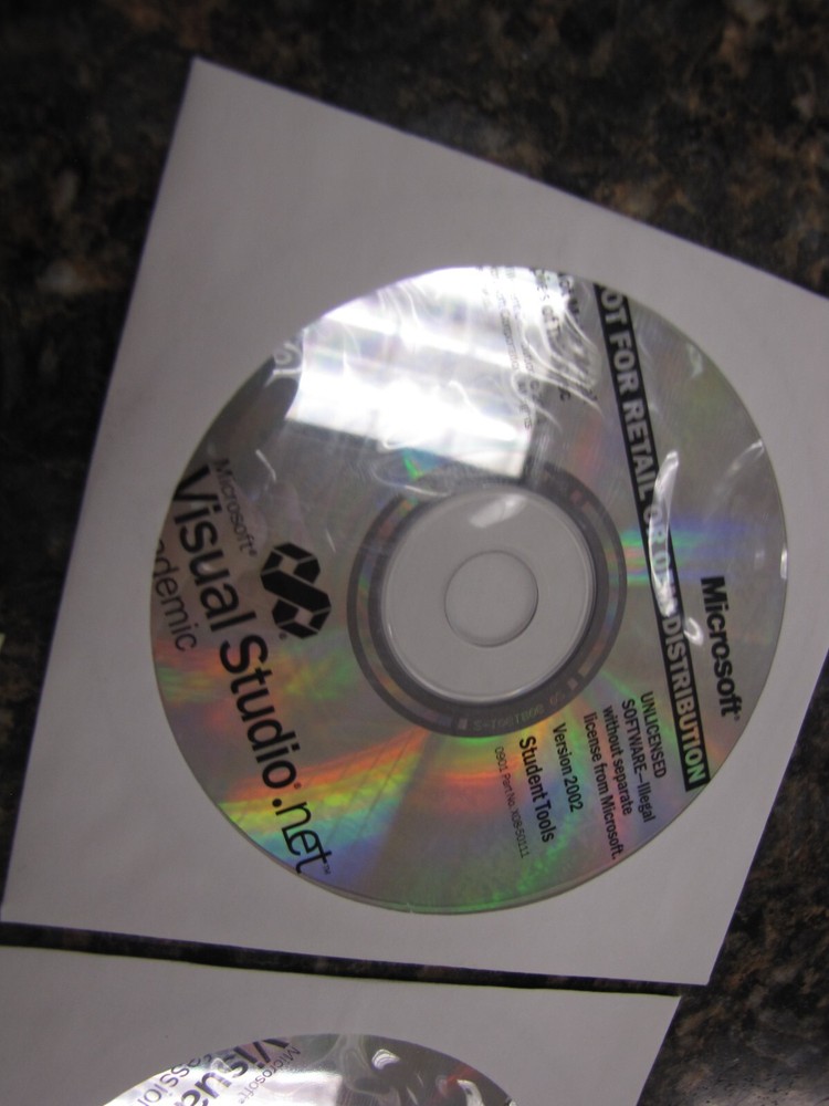 Microsoft Visual Studio .NET Academic 2002 -6 Discs