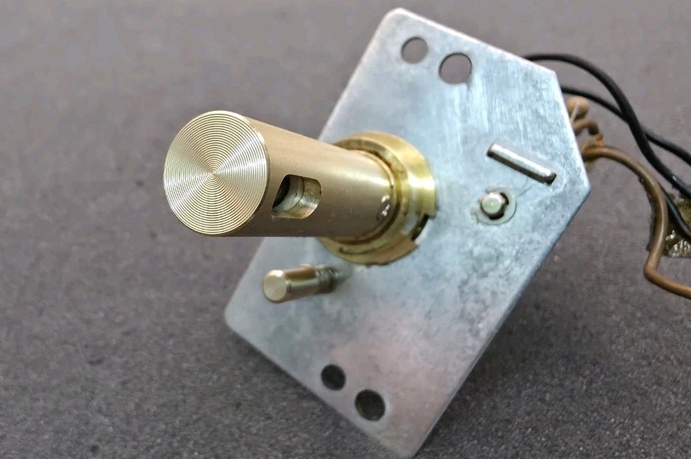 Technics sl1200 Ltd, Target Light Assembly