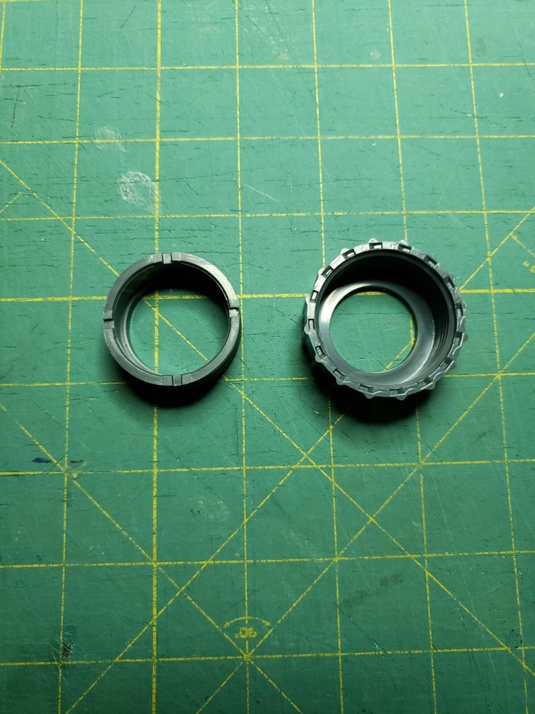 Estes 29mm Screw-on Motor Retainer