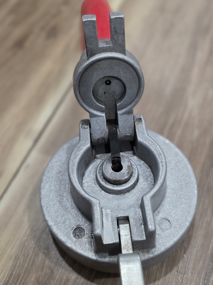 WEBLEY TARGET LAUNCHER Made In England