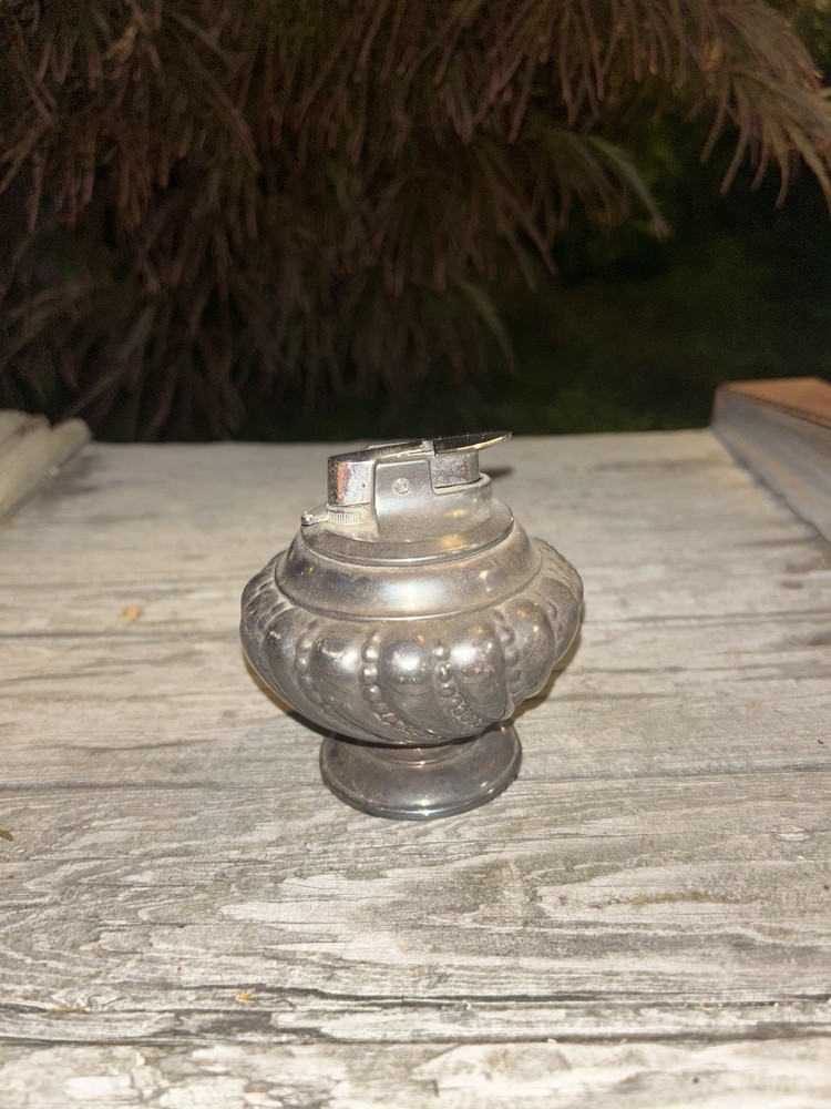 Vintage Ronson Crown Silver Plated Table Lighter Antique