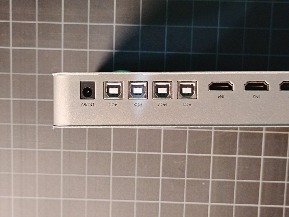 HDMI 4 X 2 KVM Matrix Box With Remote