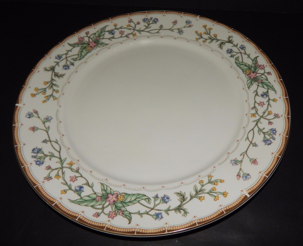 Farberware Wellesley 486 Pattern China White Multi-Color 12" Serving Platter