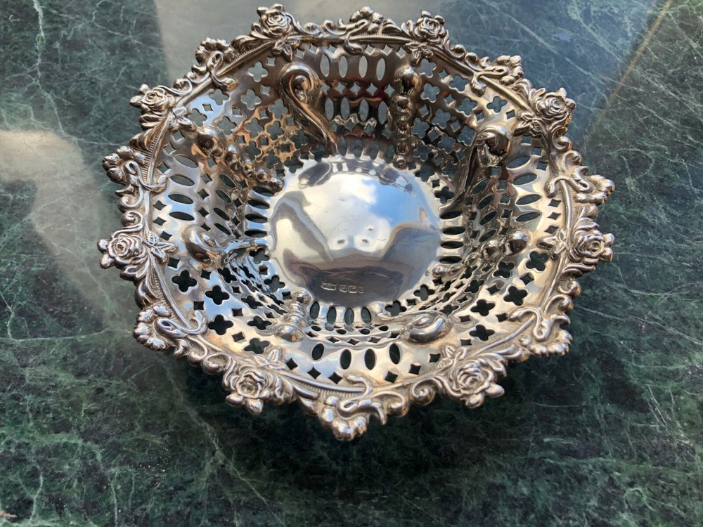 Anque Solid Sterling Silver Victorian Dish Sheffield 1901 15.5cm diameter