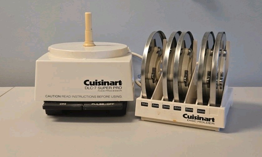 Cuisinart DLC-7 Super Pro Food Processor With Disc Holder