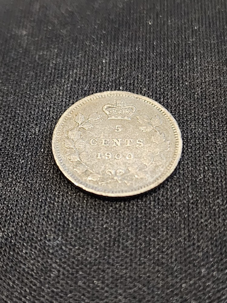 1900 Canada 5 Cents Round 0 Silver Coin