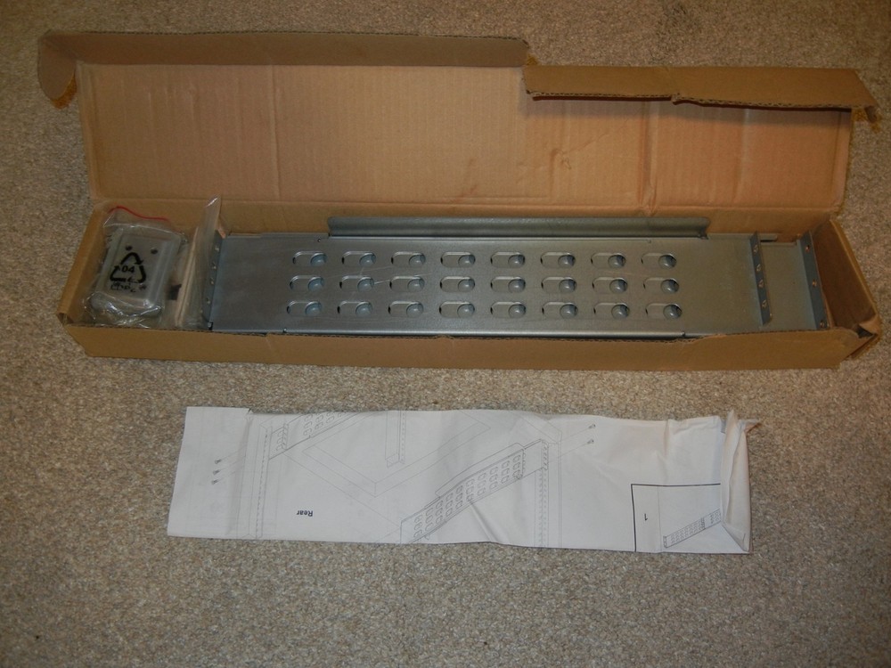 APC S15/S20 Rack Mount kit - NEW (Open Box, never used)!!!