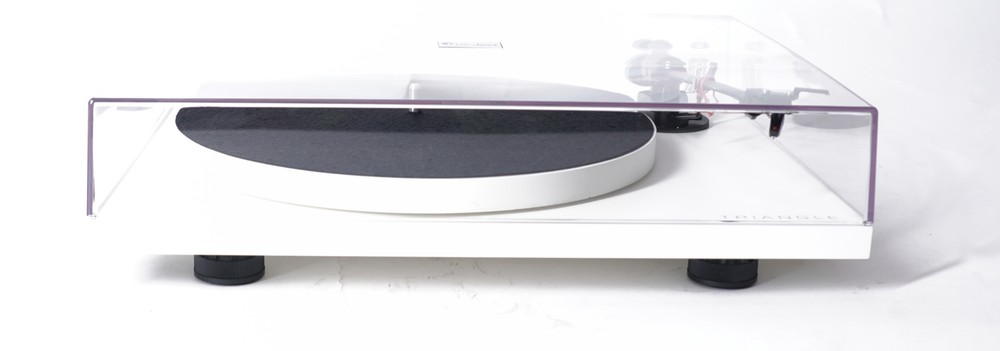 Triangle Active Series Turntable with Ortofon Cartridge (White)