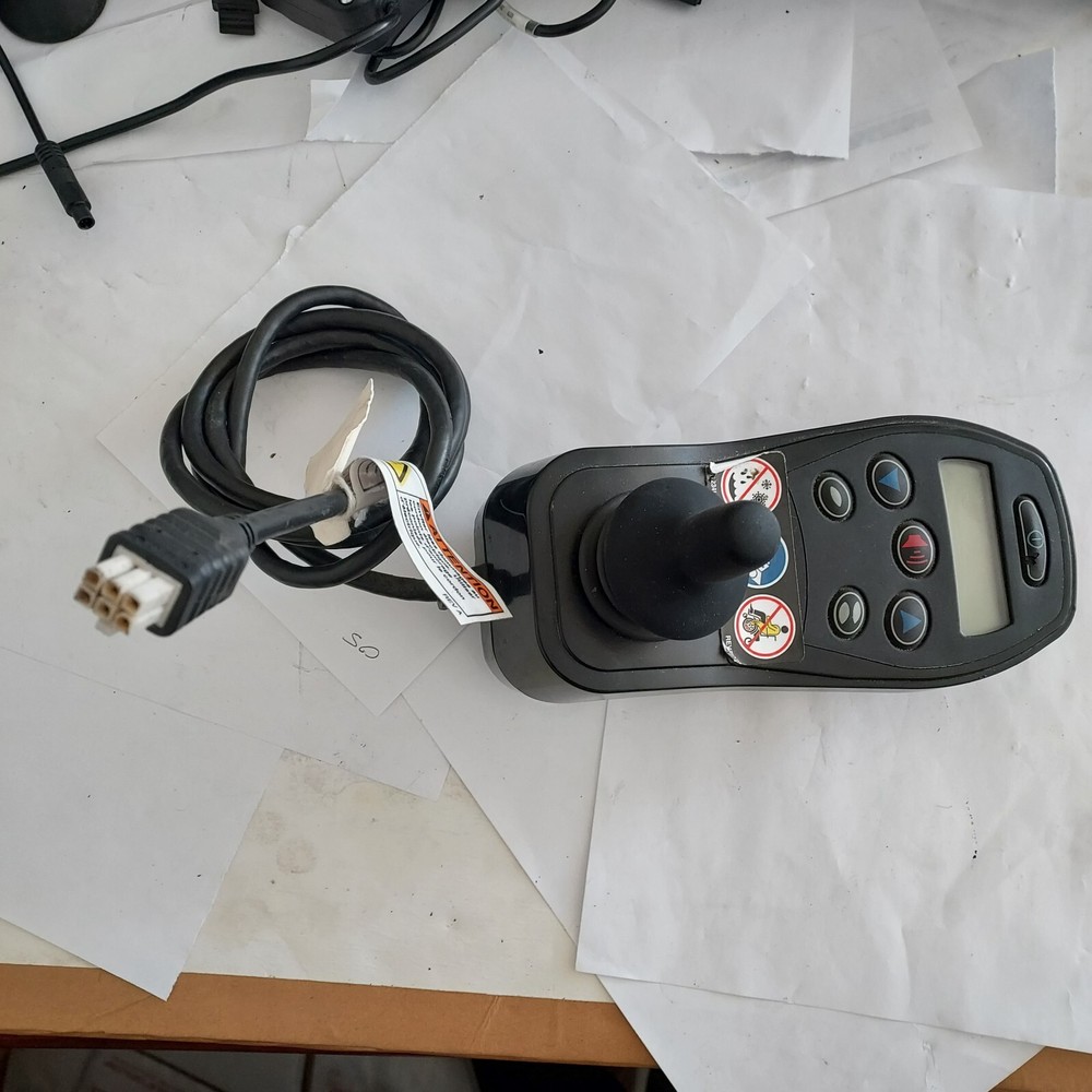 QLogic NE series joystick controller with 6 key functions and a 6pin connector