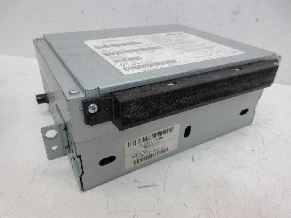Radio/Navigation System - Combination Bluetooth Multimedia Code Not Available