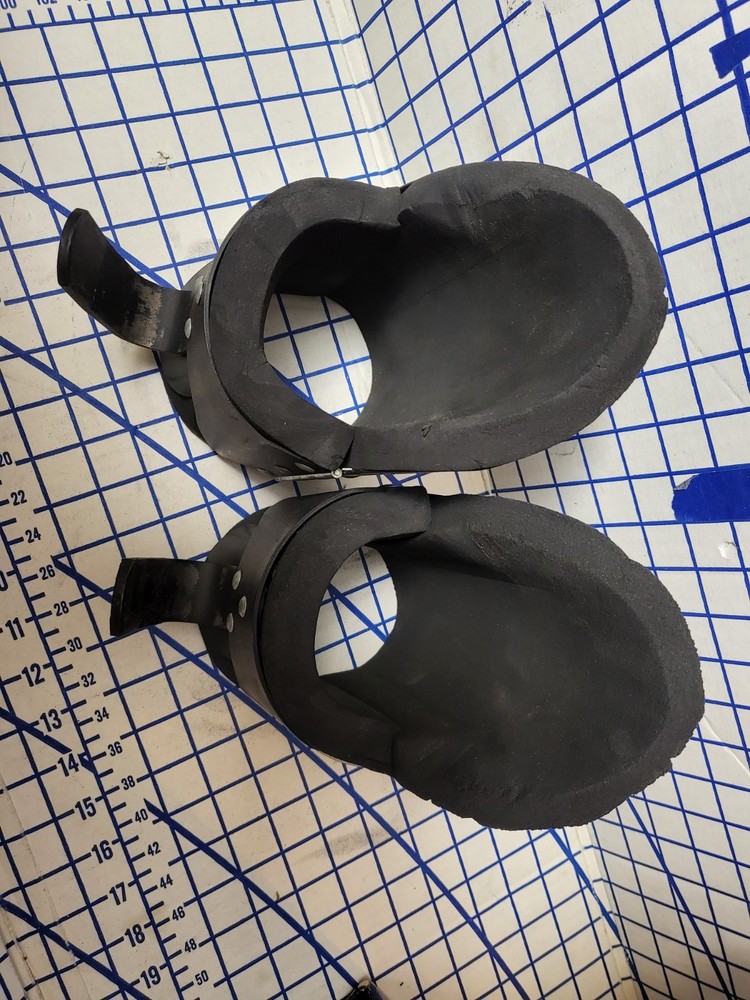 Vintage 1980’s Gravity Guiding System Metal Inversion Boots Ankle Holders
