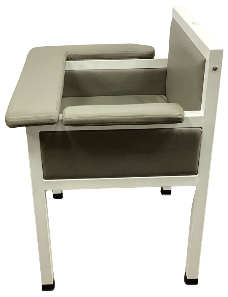 PHLEBOTOMY / BLOOD DRAWING CHAIR