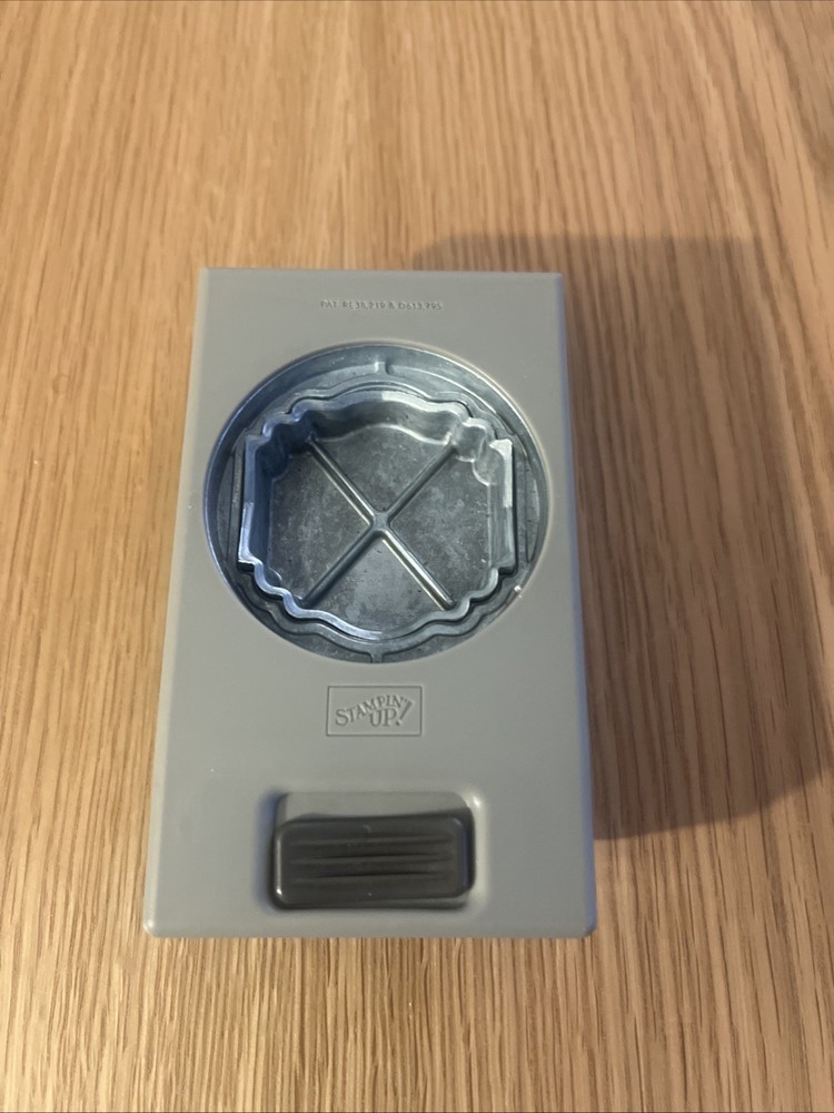 STAMPIN UP NOTE GIFT TAG PAPER PUNCH