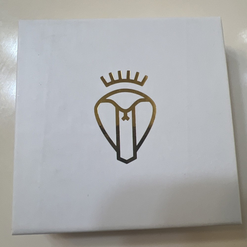Battington Monroe 3D Silk Lashes with Glue Eyelashes FabFitFun BNIB