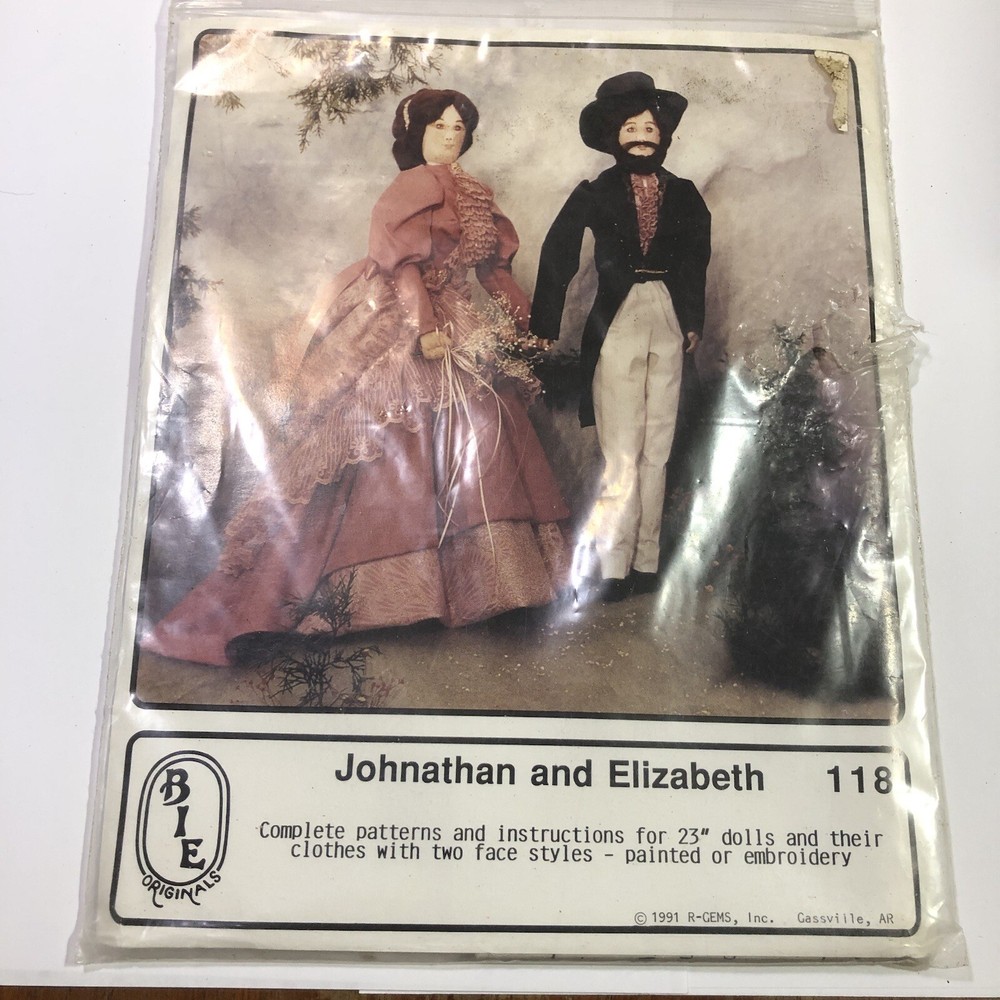 Johnathan and Elizabeth Pattern 25" Dolls R-Gems