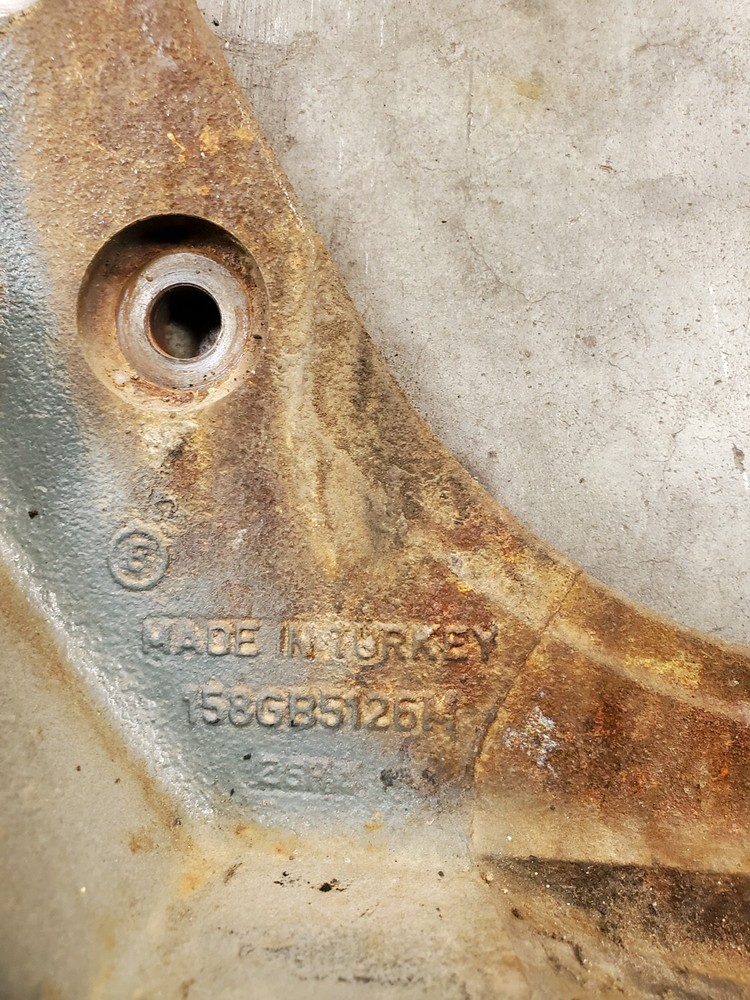 Mack E7 Engine Mount - Used | P/N 158GB5126M